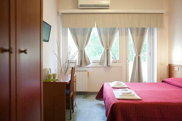 Smart Trastevere Rome Exterior photo